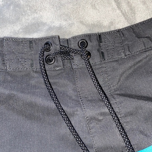 Trunks - Picture 3 of 4